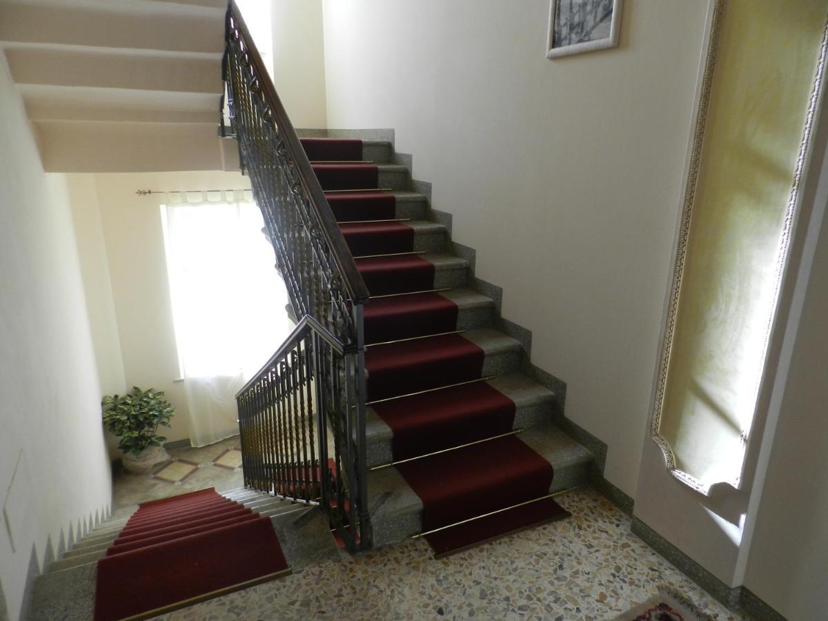 Residenza Villa Maria Roncola Exterior photo