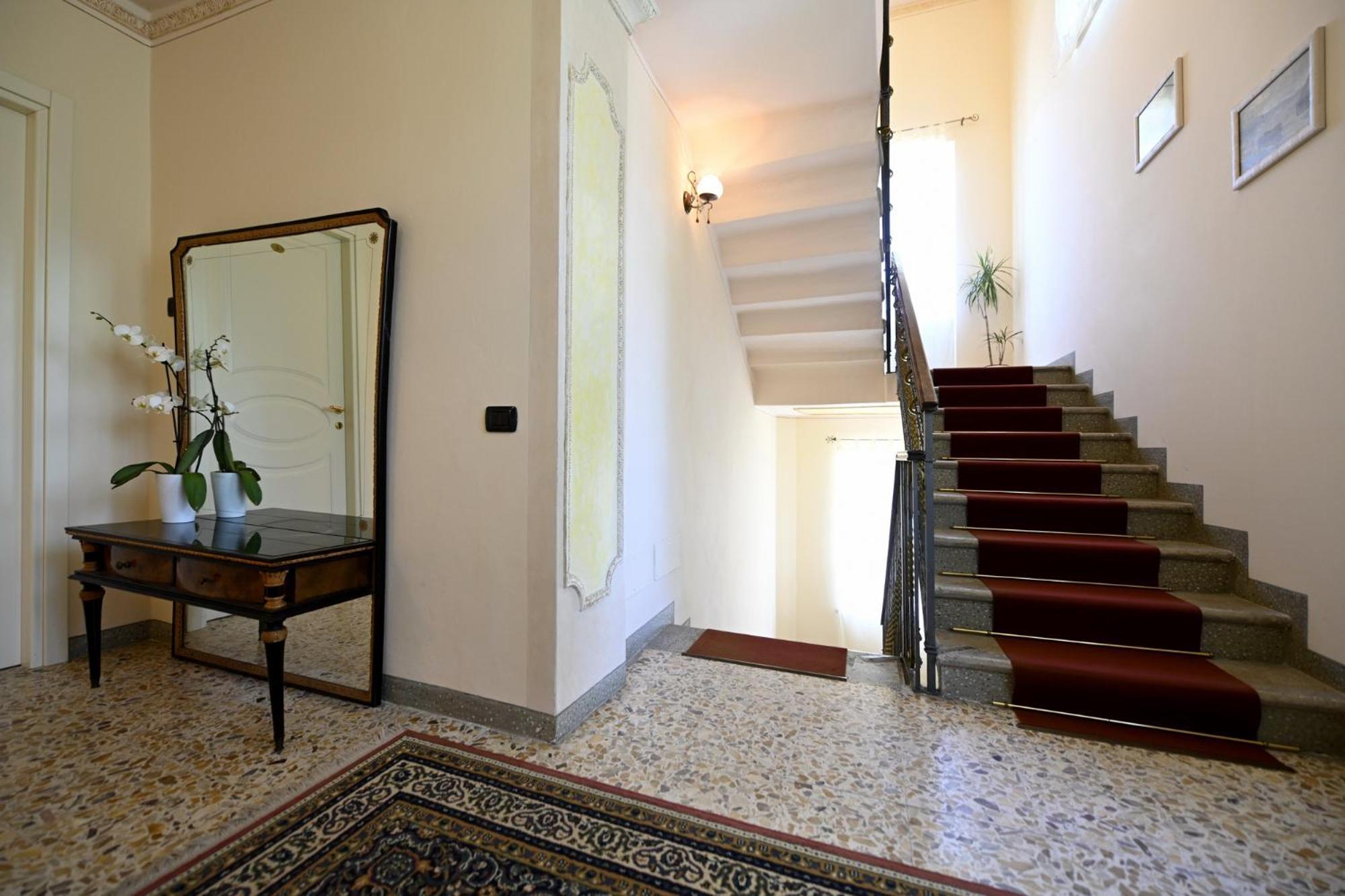 Residenza Villa Maria Roncola Exterior photo